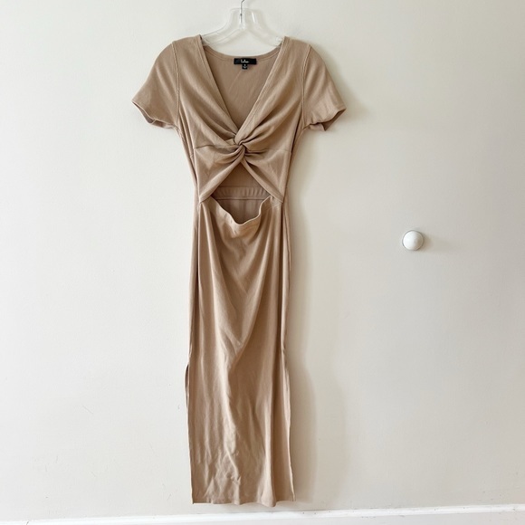 Lulus Dresses & Skirts - Lulus maxi nude dress
